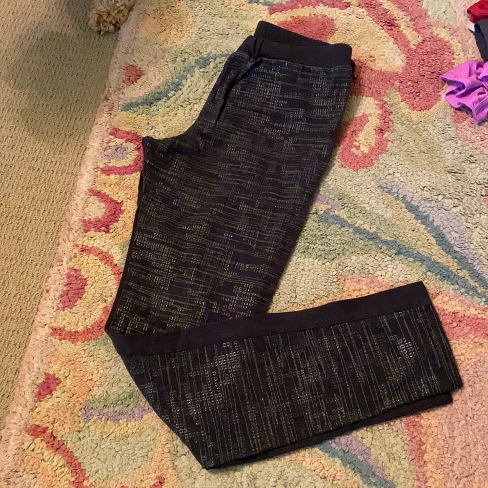 Grey textured leggings